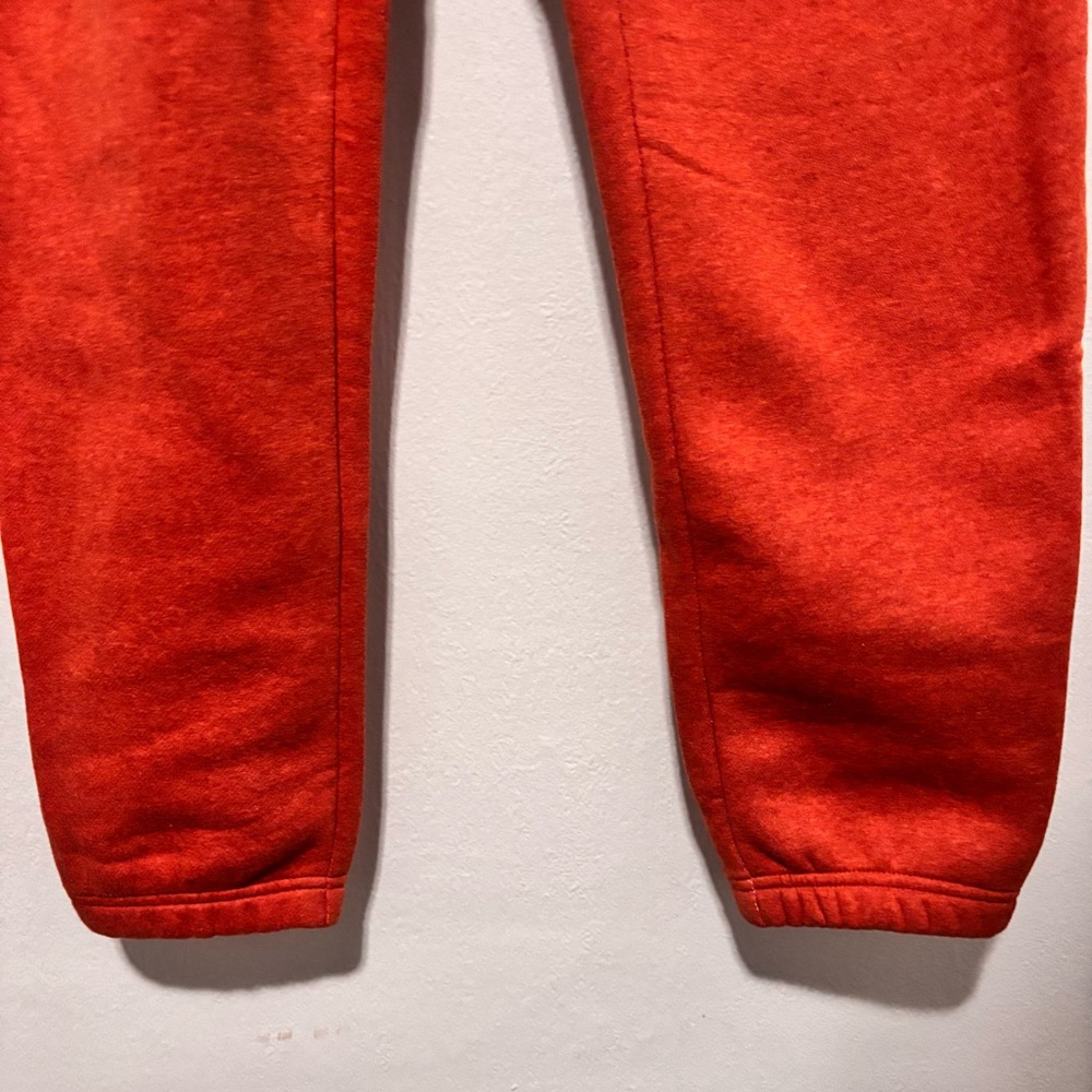 🆕 Under Armour Men's Burnt Orange Fleece Joggers - Picture 10 of 14